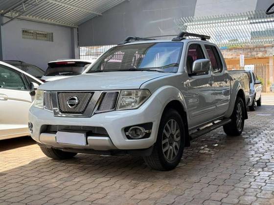 NISSAN FRONTIER 2.5 SL 4X4 CD TURBO ELETRONIC DIESEL 4P AUTOMÁTICO